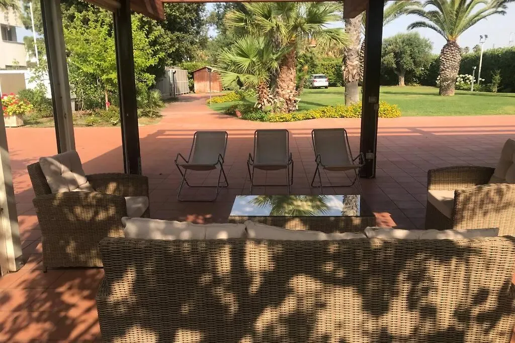 Villa Antonia Sul Mare Con Piscina Torre A Mare Bari