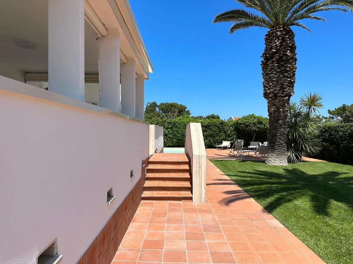 Villa Antonia Sul Mare Con Piscina Torre A Mare Bari Italien